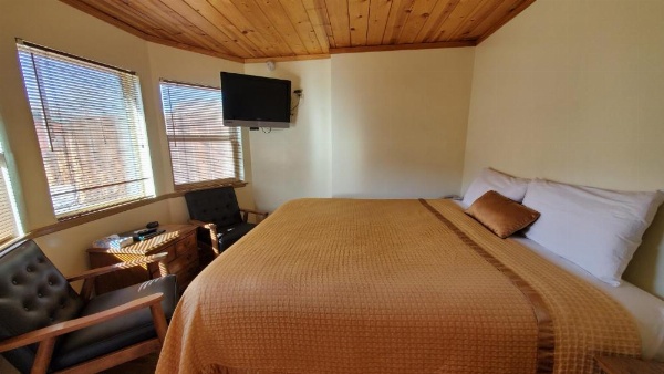 Kernville Inn image 105